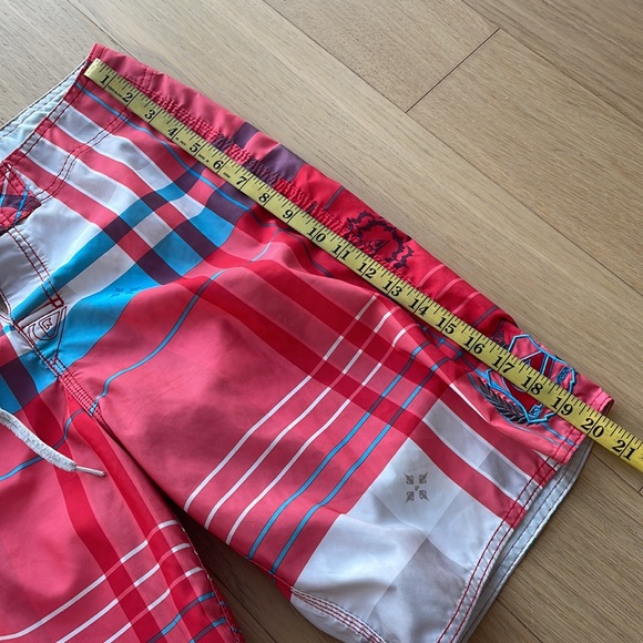Quicksilver Board Shorts - Picture 8 of 13